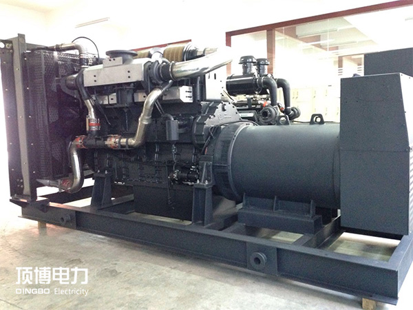 柴油發(fā)電機(jī)飛車(chē)