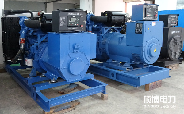 穩(wěn)定電力的新選擇：頂博柴油發(fā)電機(jī)組高效應(yīng)對(duì)暴雨、干旱等極端天氣