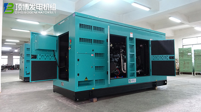 頂博柴油發(fā)電機組：企業(yè)工廠穩(wěn)定運行的堅實后盾，高效智能引領(lǐng)行業(yè)新篇章
